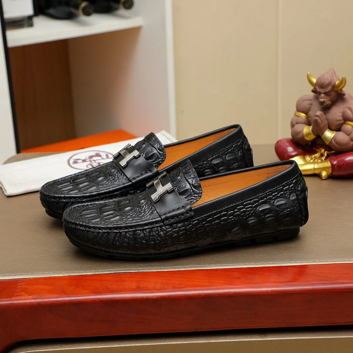 Men's shoes 💰360 🕷🕷【HERMES】The same style as Hermès counters🇨🇳Classic slip-on shoes 1:1 mold opening💯Original quality🍓Using imported first-layer cowhide🍅Pigskin lining🌶🌶Super high-end men's leather shoes🇨🇳Solid and stable Very special🍇 Color, optional! Code number 38-45……